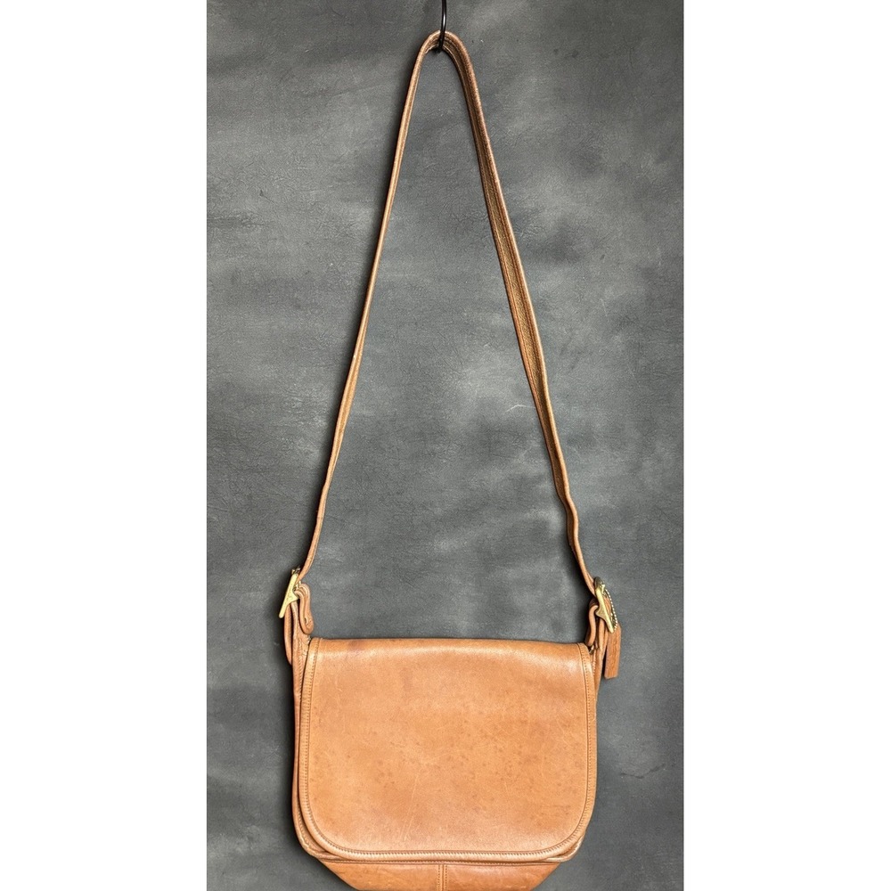 Vintage 90s Coach Patricia's Legacy 9951 Tan Leather Flap Crossbody Saddle Bag